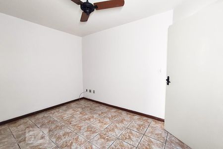 Quarto  de casa de condomínio à venda com 1 quarto, 43m² em Nossa Senhora das Graças, Canoas