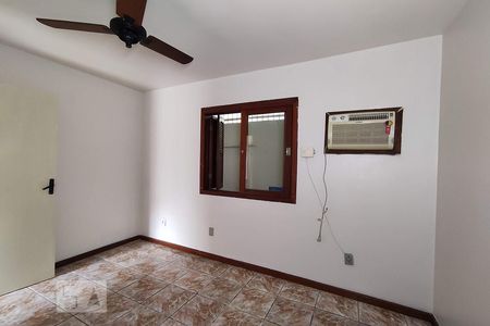 Quarto  de casa de condomínio à venda com 1 quarto, 43m² em Nossa Senhora das Graças, Canoas