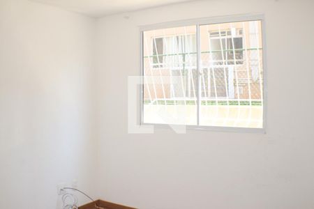 Sala de apartamento à venda com 2 quartos, 45m² em Pechincha, Rio de Janeiro