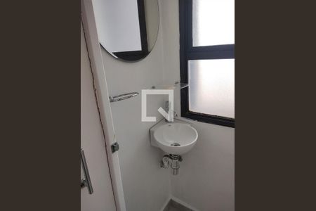 Banheiro de apartamento para alugar com 2 quartos, 82m² em Pinheiros, São Paulo