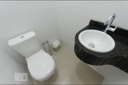 Lavabo de casa para alugar com 2 quartos, 84m² em São João do Rio Vermelho, Florianópolis