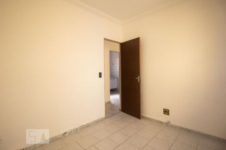 Quarto 1 de apartamento para alugar com 2 quartos, 55m² em Parque Copacabana, Belo Horizonte