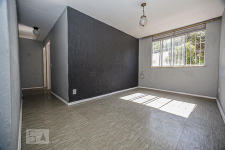 Sala de apartamento para alugar com 2 quartos, 54m² em Santa Rosa, Niterói