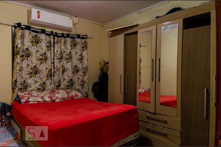 Quarto 1 de casa de condomínio à venda com 2 quartos, 44m² em Olaria, Canoas