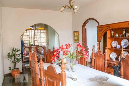 Sala de Jantar de casa para alugar com 4 quartos, 300m² em Vila Cloris, Belo Horizonte