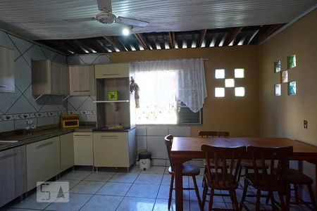 Sala - Cozinha de casa à venda com 4 quartos, 150m² em Niterói, Canoas