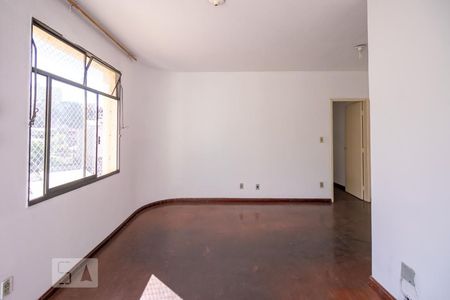 Sala de apartamento à venda com 2 quartos, 70m² em Sagrada Família, Belo Horizonte