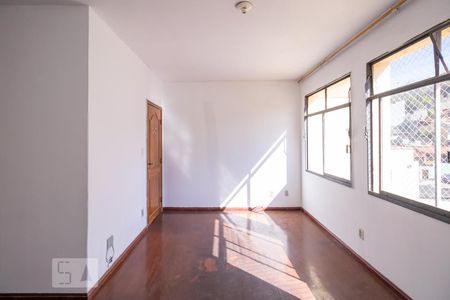 Sala de apartamento à venda com 2 quartos, 70m² em Sagrada Família, Belo Horizonte