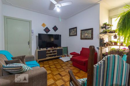 Sala de apartamento à venda com 1 quarto, 40m² em Medianeira, Porto Alegre