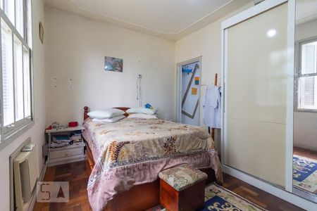 Quarto de apartamento à venda com 1 quarto, 40m² em Medianeira, Porto Alegre