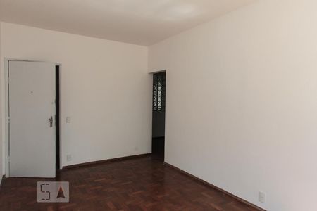 Sala  de apartamento para alugar com 3 quartos, 125m² em Santo Antônio, Belo Horizonte