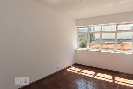 Sala  de apartamento para alugar com 3 quartos, 125m² em Santo Antônio, Belo Horizonte