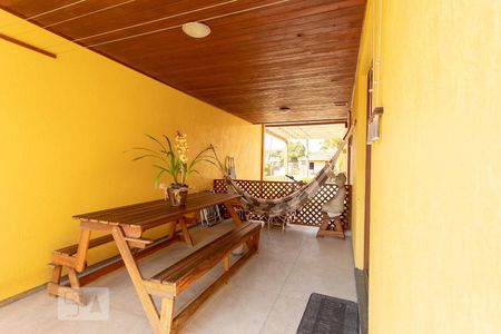 varanda de casa à venda com 3 quartos, 117m² em Igara, Canoas