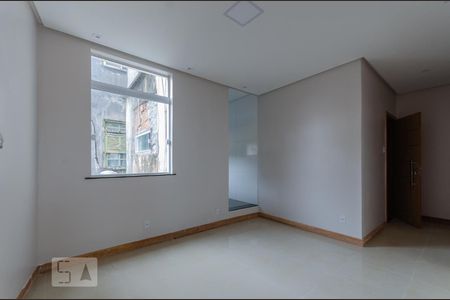 Sala de apartamento para alugar com 2 quartos, 80m² em Dois de Julho, Salvador