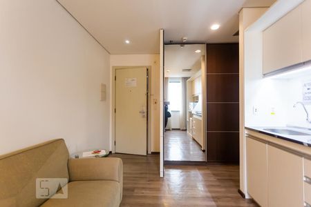 Sala/Cozinha de kitnet/studio à venda com 1 quarto, 32m² em Vila Osasco, Osasco