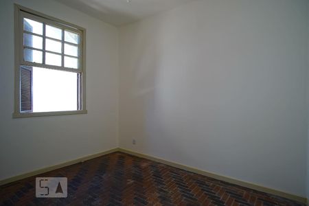 Quarto 2 de apartamento para alugar com 3 quartos, 64m² em Passo da Areia, Porto Alegre