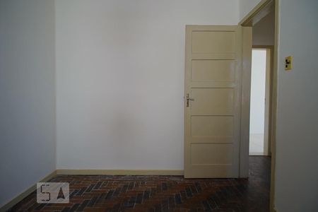 Quarto 2 de apartamento para alugar com 3 quartos, 64m² em Passo da Areia, Porto Alegre