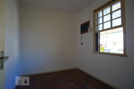 Quarto 1 de apartamento para alugar com 3 quartos, 64m² em Passo da Areia, Porto Alegre