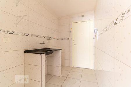 Cozinha de kitnet/studio para alugar com 1 quarto, 24m² em Liberdade, São Paulo