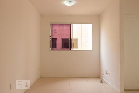 Sala de apartamento para alugar com 2 quartos, 45m² em Campo Grande, Rio de Janeiro