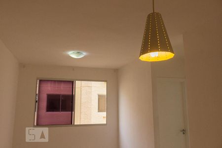 Detalhe da sala de apartamento para alugar com 2 quartos, 45m² em Campo Grande, Rio de Janeiro