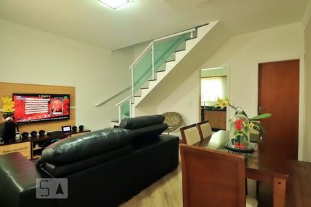 Sala de casa para alugar com 2 quartos, 70m² em Parque Oratório, Santo André