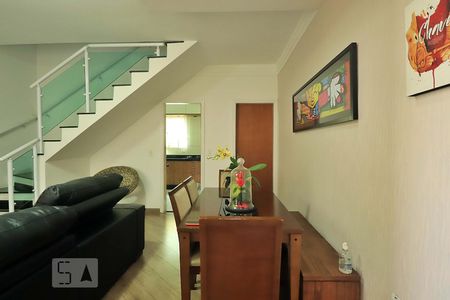 Sala de casa para alugar com 2 quartos, 70m² em Parque Oratório, Santo André