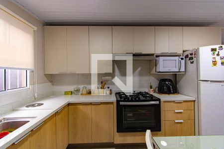 Cozinha de casa para alugar com 3 quartos, 80m² em Niterói, Canoas