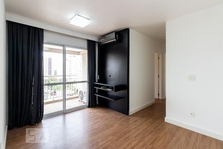 Sala de apartamento para alugar com 2 quartos, 55m² em Vila Olímpia, São Paulo