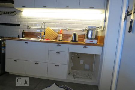 Cozinha de apartamento para alugar com 3 quartos, 110m² em Menino Deus, Porto Alegre