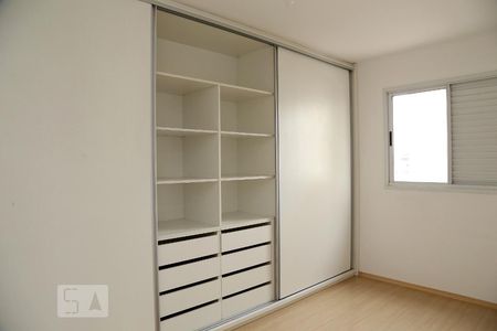 Quarto 1 de apartamento à venda com 2 quartos, 58m² em Parque Taboão, Taboão da Serra