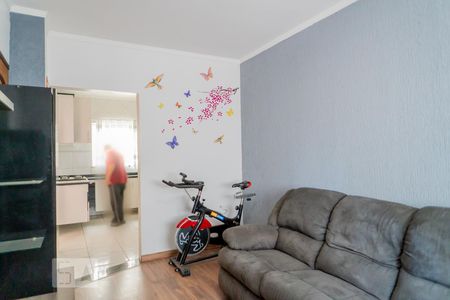 Sala de casa de condomínio para alugar com 2 quartos, 109m² em Vila Alzira, Santo André