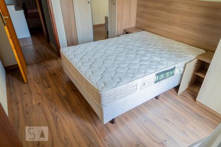 Cama de casa de condomínio para alugar com 2 quartos, 109m² em Vila Alzira, Santo André