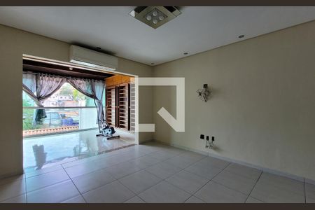 Sala de casa para alugar com 3 quartos, 200m² em Parque das Nações, Santo André