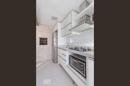 Cozinha de apartamento para alugar com 1 quarto, 70m² em Jardim Sabará, Porto Alegre