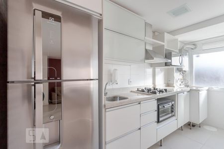 Cozinha e Área de Serviço de apartamento para alugar com 1 quarto, 70m² em Jardim Sabará, Porto Alegre