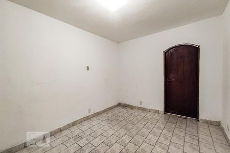 Sala de casa à venda com 2 quartos, 126m² em Jardim Oliveiras, Taboão da Serra