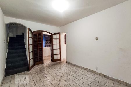 Sala de casa à venda com 2 quartos, 126m² em Jardim Oliveiras, Taboão da Serra