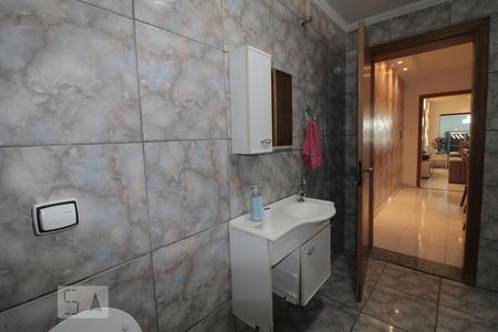 Lavabo de casa para alugar com 4 quartos, 340m² em Jardim Anália Franco, São Paulo