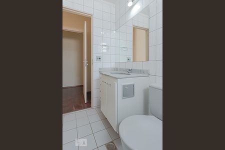 Banheiro da Suíte de apartamento para alugar com 3 quartos, 75m² em Vila São Bento, Campinas