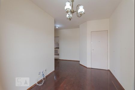 Sala de apartamento para alugar com 3 quartos, 75m² em Vila São Bento, Campinas