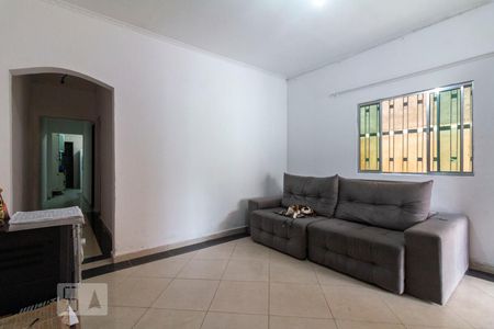 Sala de casa para alugar com 2 quartos, 65m² em Itaquera, São Paulo