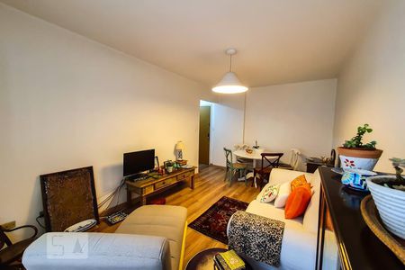 Sala de Estar/Jantar de apartamento para alugar com 1 quarto, 57m² em Cambuci, São Paulo