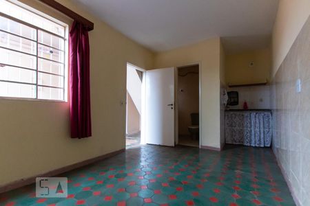 Sala de kitnet/studio para alugar com 1 quarto, 18m² em Jardim Semiramis, Cotia