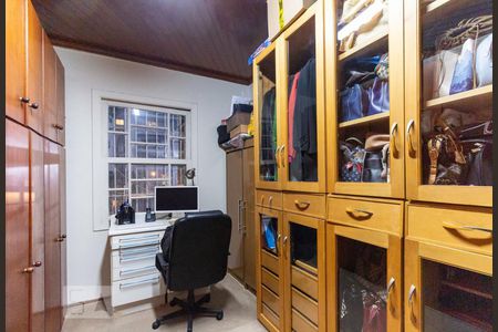 Quarto 1 de casa para alugar com 2 quartos, 130m² em Vila Mariana, São Paulo