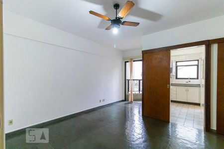 Sala de apartamento para alugar com 1 quarto, 55m² em Centro, Campinas