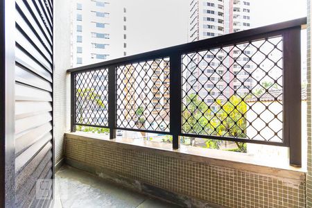 Sacada do quarto de apartamento para alugar com 1 quarto, 55m² em Centro, Campinas