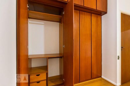 Quarto - Armários de apartamento para alugar com 1 quarto, 55m² em Centro, Campinas