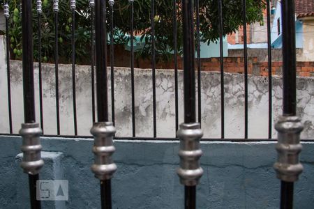 Sala - Janela de casa à venda com 2 quartos, 65m² em Irajá, Rio de Janeiro