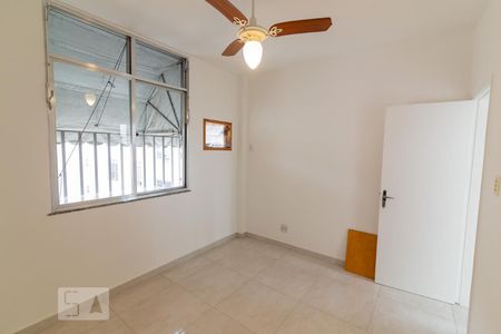 Quarto 1 de apartamento para alugar com 3 quartos, 58m² em Vila Isabel, Rio de Janeiro